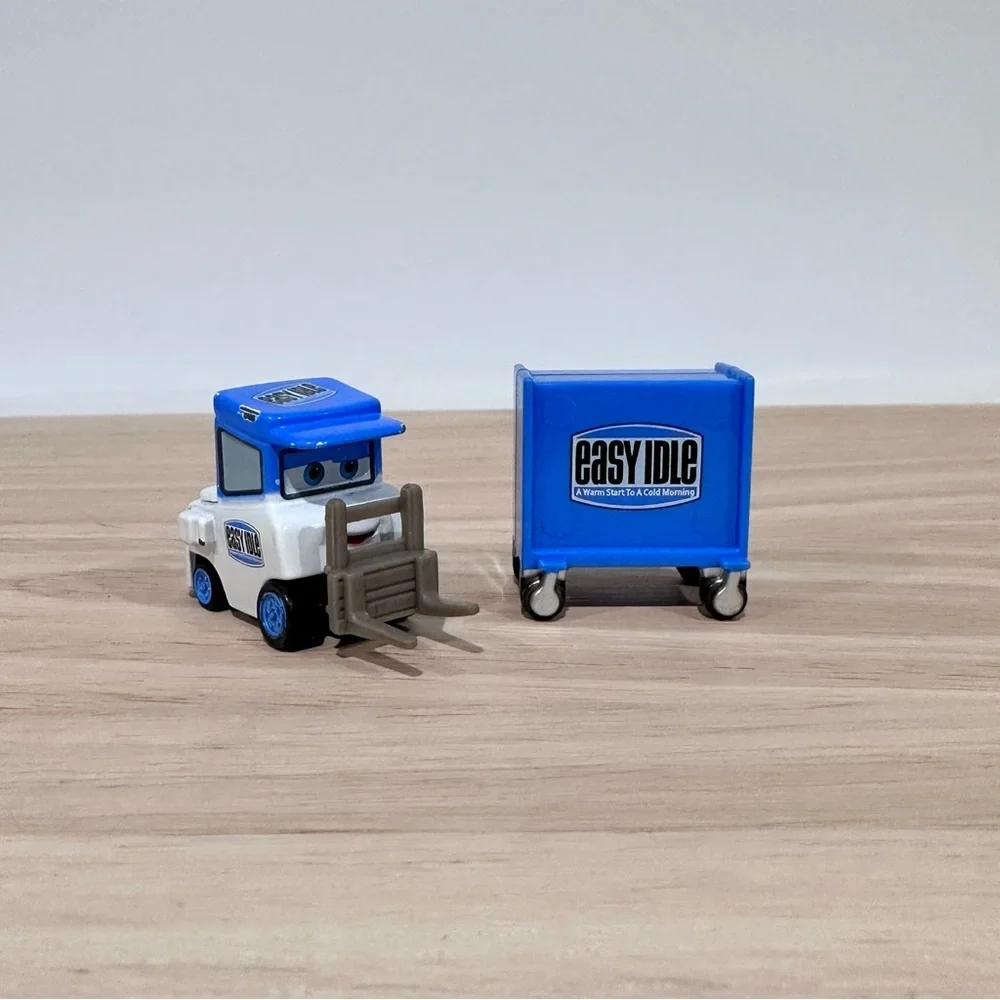 Disney Pixar Cars Easy Idle Pitty Diecast